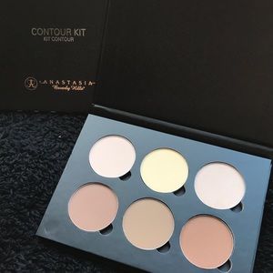 Anastasia Beverly Hills Contour Kit